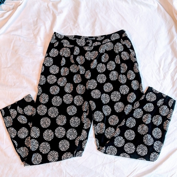 NWOT Forever 21 Polka Dot Cropped Pants (M) - Picture 1 of 3